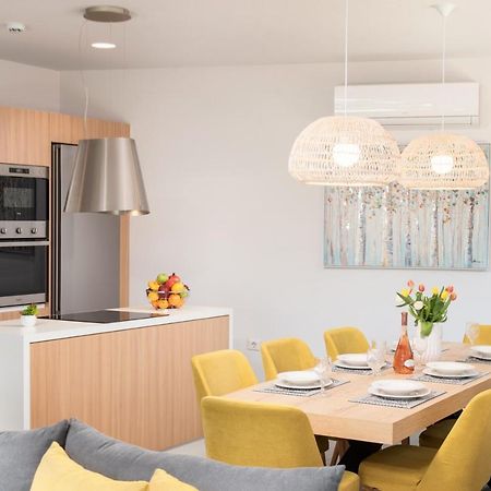 Villa Ampela By Posarellivillas Agia Marina Екстериор снимка