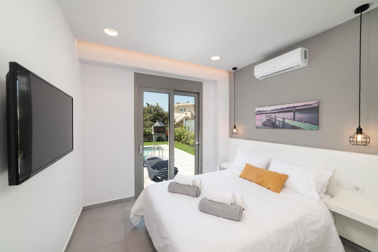Villa Ampela By Posarellivillas Agia Marina Екстериор снимка